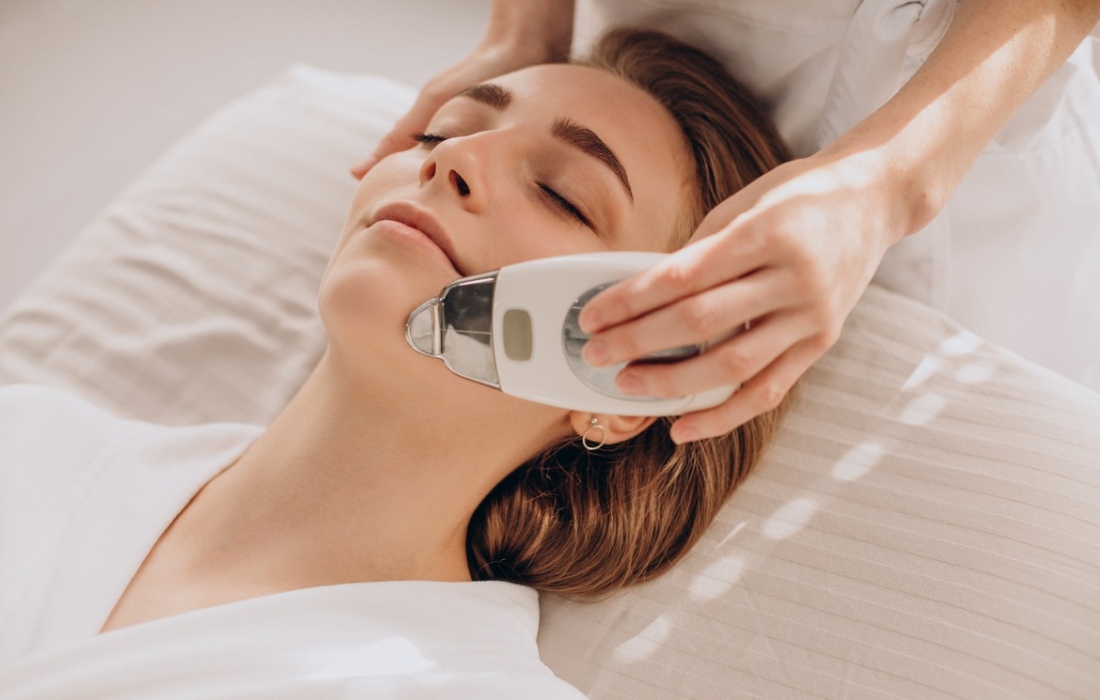 Ультразвуковая чистка лица